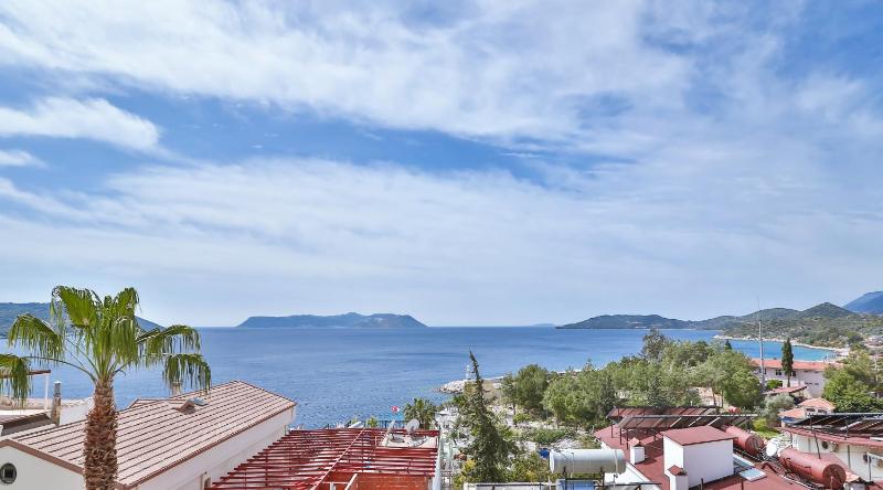 Twin Room with Sea View image 3