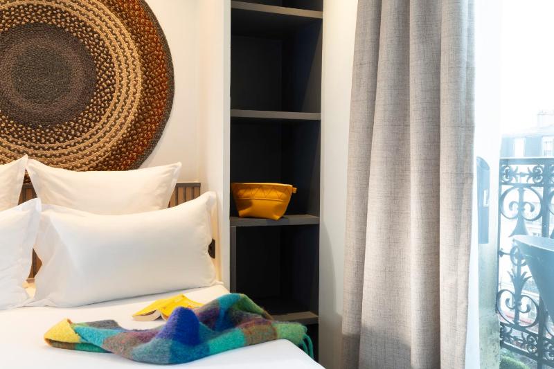 Standard Double Room image 3