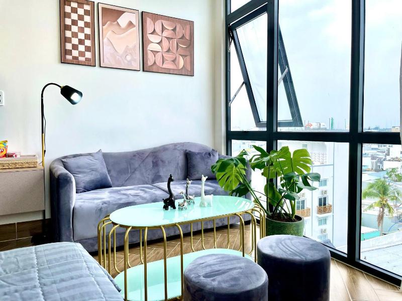 Modern Studio With City View And Kitchen - image 18