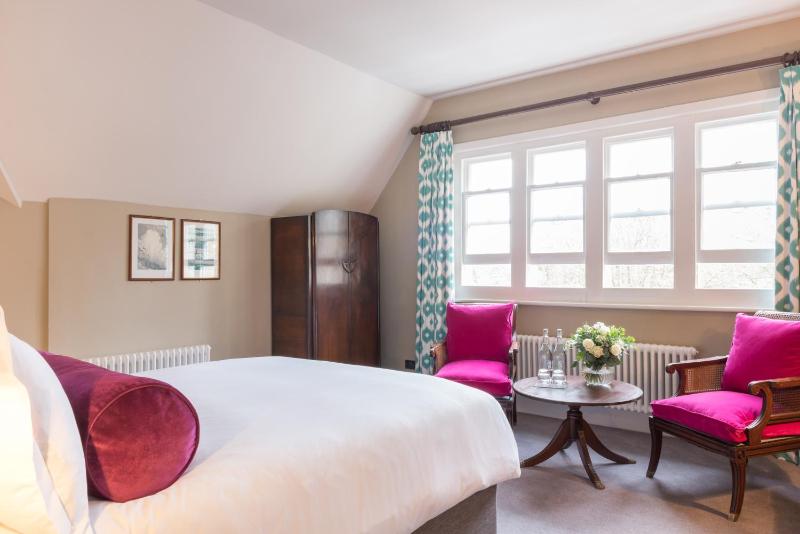 Executive Double Room image 2