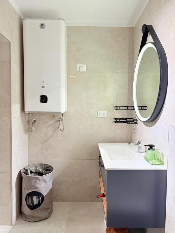 Elia Apartment - image 8