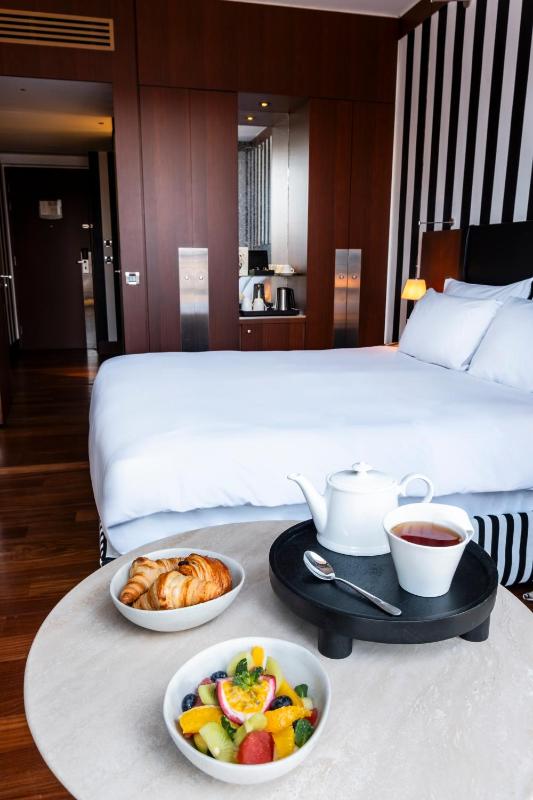 Superior Double Room image 1