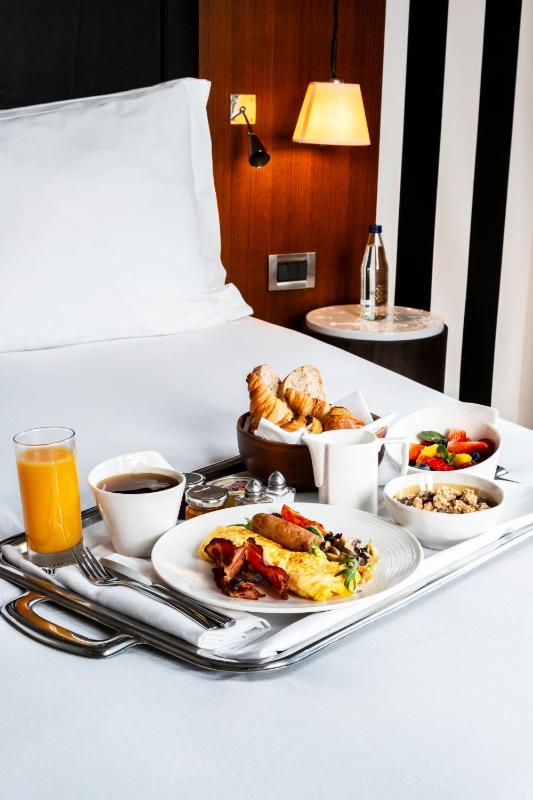 Executive Double Room image 4