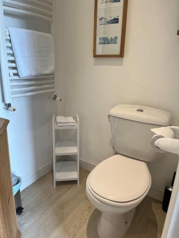 Deluxe Double Room with Shower image 4
