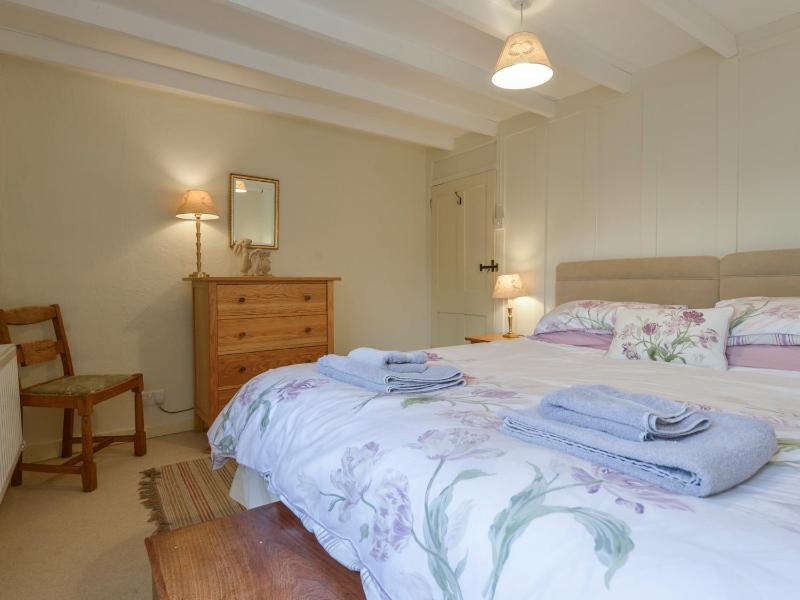 1 Gabberwell Cottages - image 17
