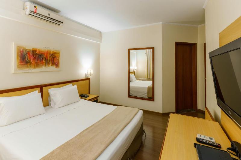 Hotel Augusta Boulevard - image 11