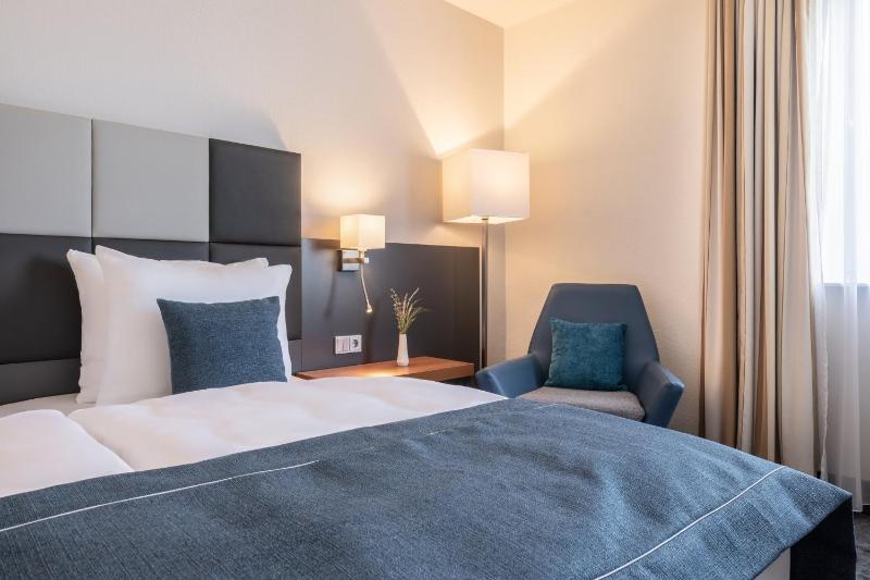 Standard Room image 4