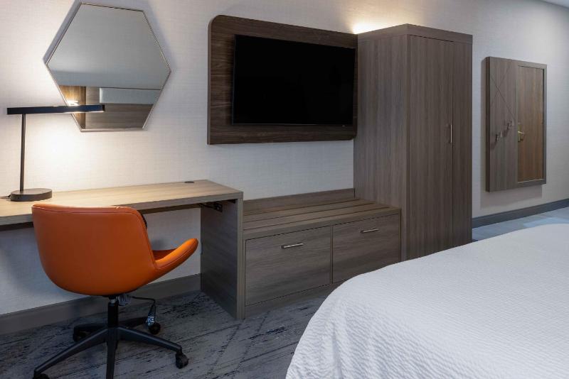 Queen Room with Two Queen Beds and Roll-In Shower image 1