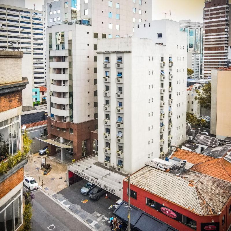 Carillon Plaza Hotel - image 22