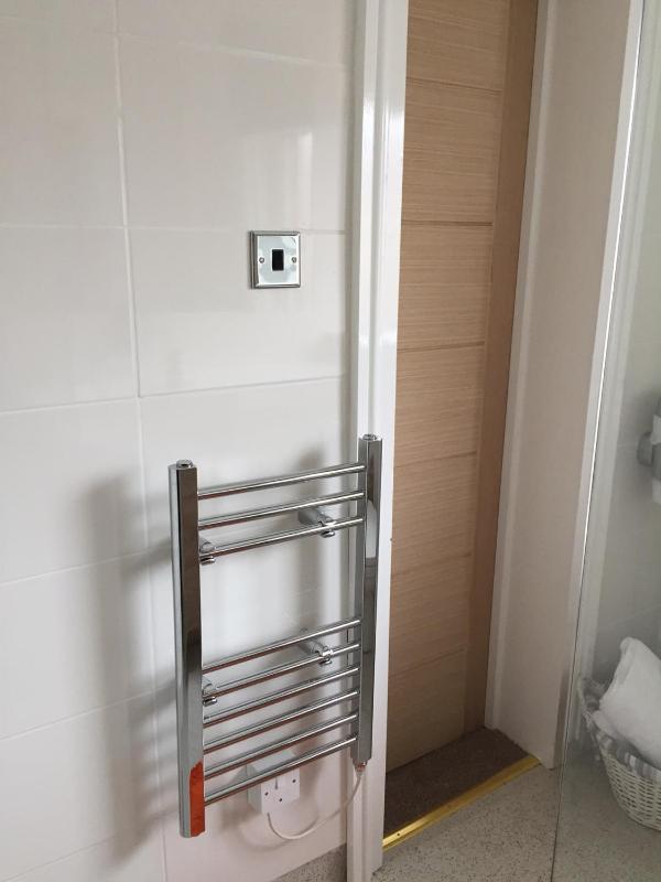 Luxury King Room image 4