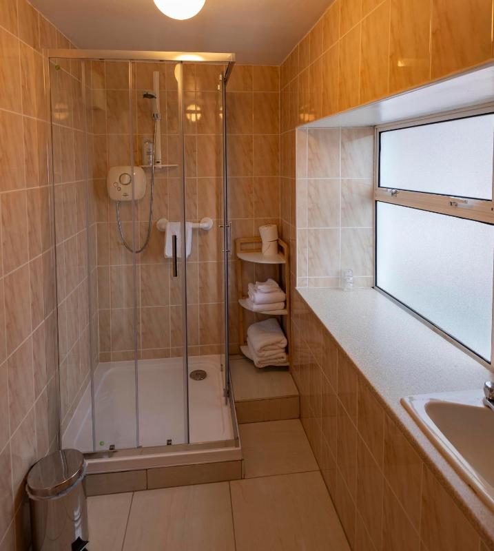 Double Room image 4