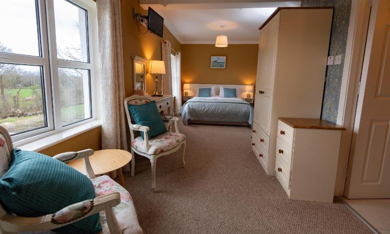 Triple Room image 2