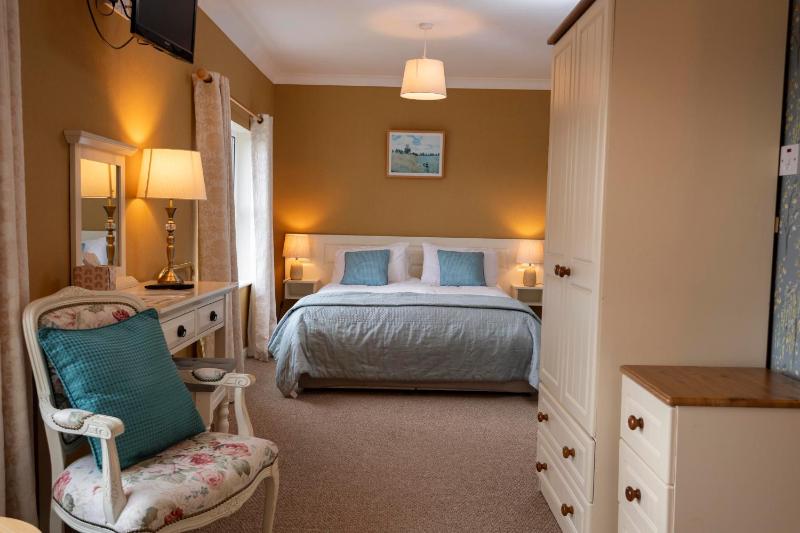 Triple Room image 3