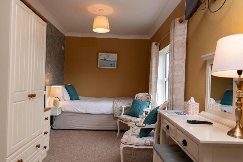 Triple Room image 4
