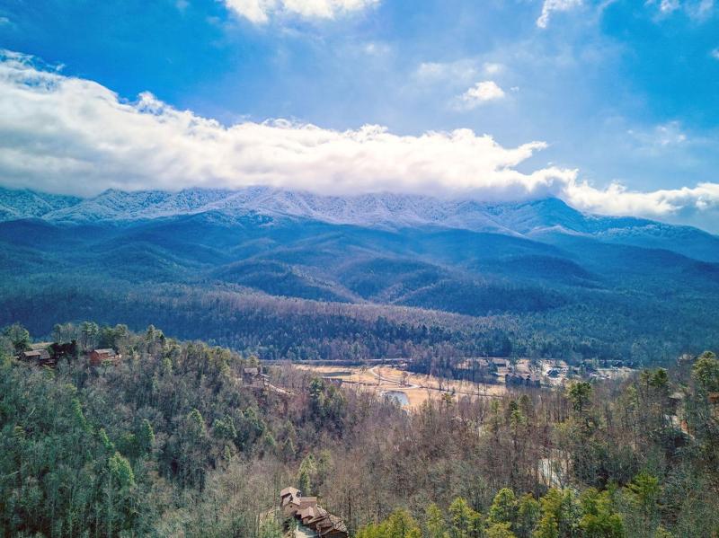 Sweet Tennessee Whiskey Panoramic Mtn Views Game Room 560 FREE tickets each paid day - image 34