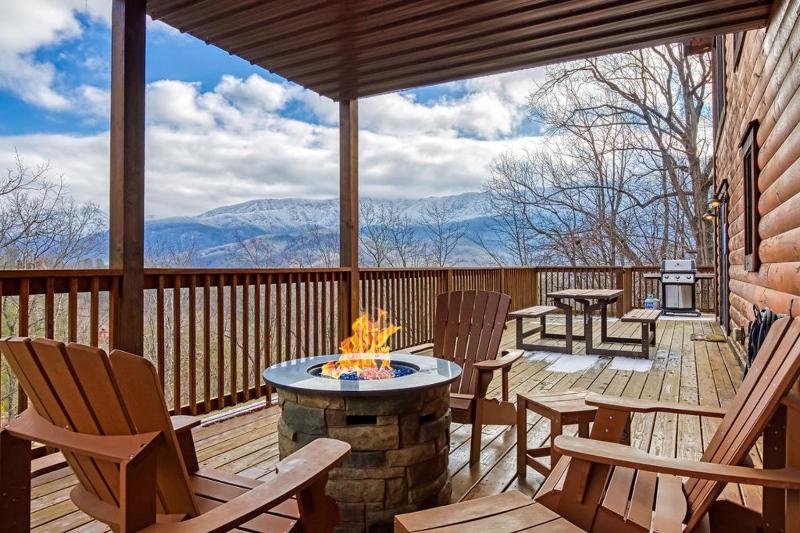 Sweet Tennessee Whiskey Panoramic Mtn Views Game Room 560 FREE tickets each paid day - image 17