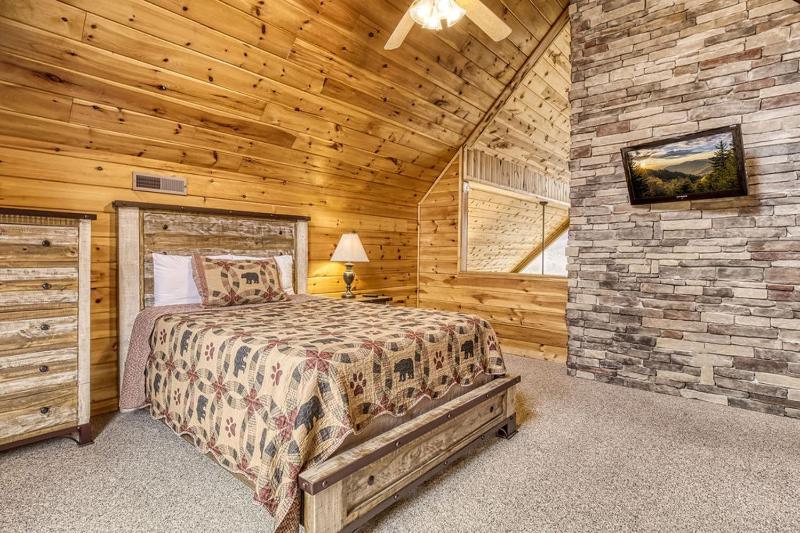 Moonshine Memories Breathtaking Mtn Views Hot Tub WIFI 560 FREE tickets each paid day! - image 19