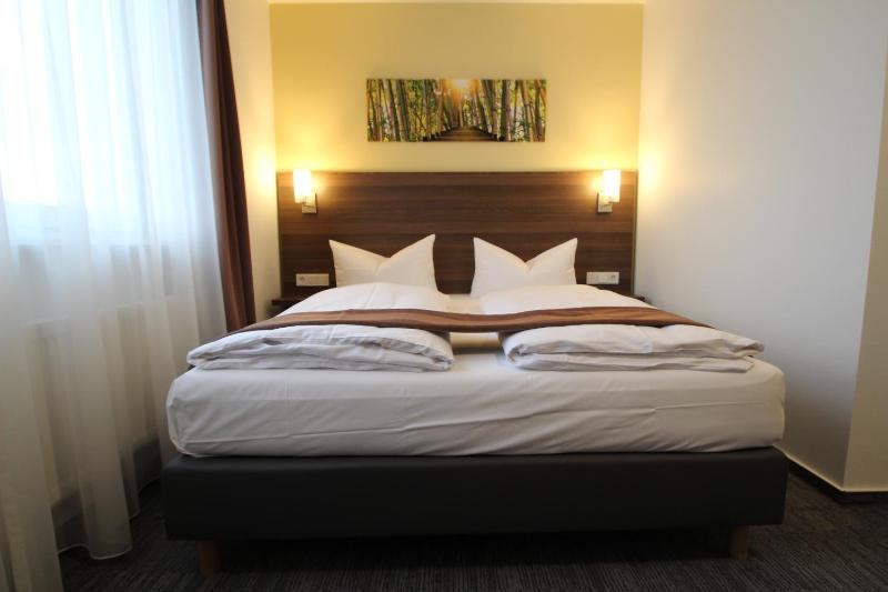 Double Room image 2