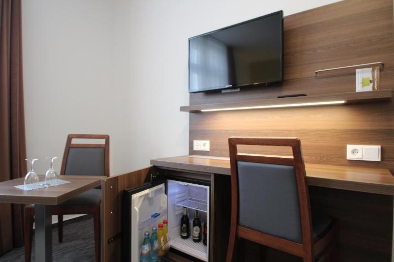 Triple Room image 3
