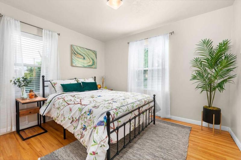 Prime Location Home with Hot Tub l Midtown - image 34