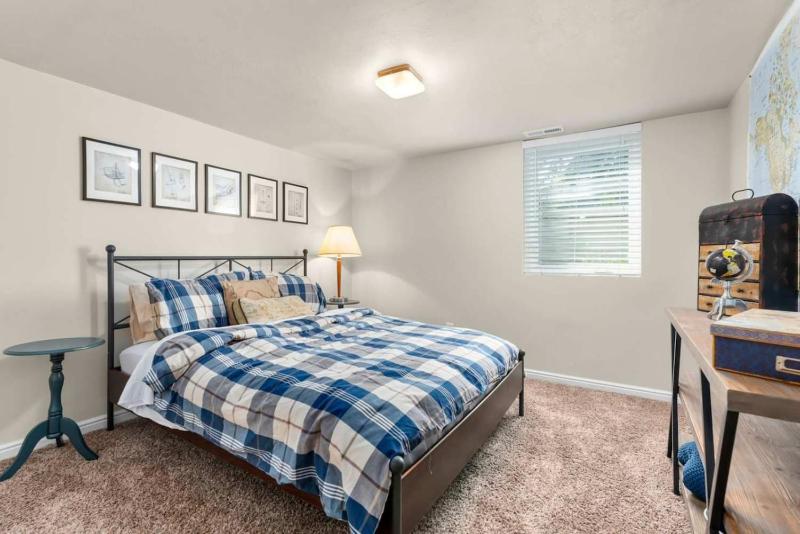 Prime Location Home with Hot Tub l Midtown - image 39