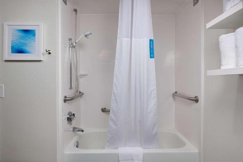 Hampton Inn by Hilton Atlanta NW Cumberland - image 18