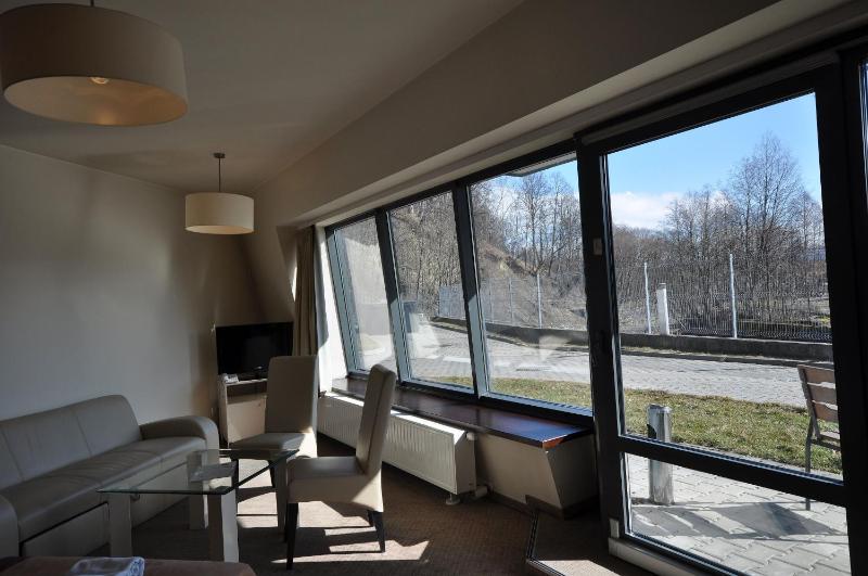 Garden Studio Apartment image 3