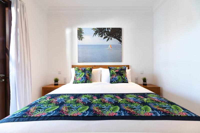 Gorgeous 2 Bed Pool Villa Walk to Seminyak Beach - image 8