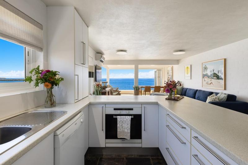 Luxe Oceanfront Apartment - image 20