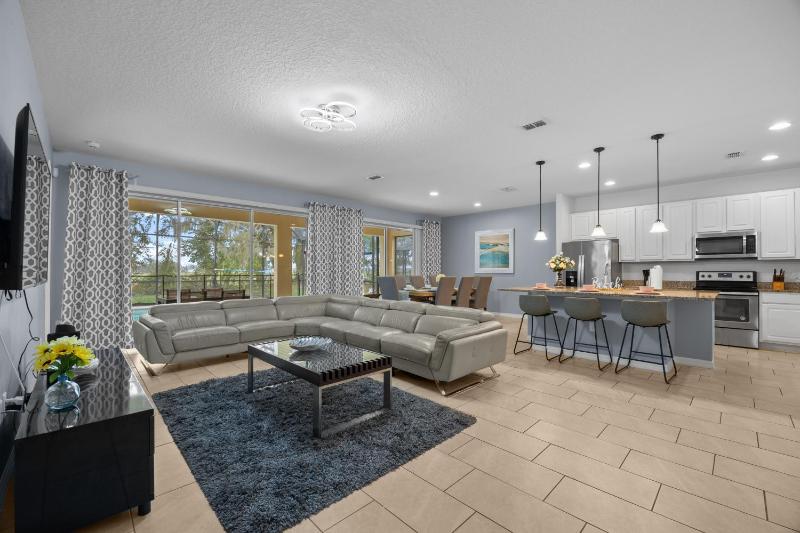 Gorgeous 9BD sleeps 24 in the Solterra Resort! home - image 42