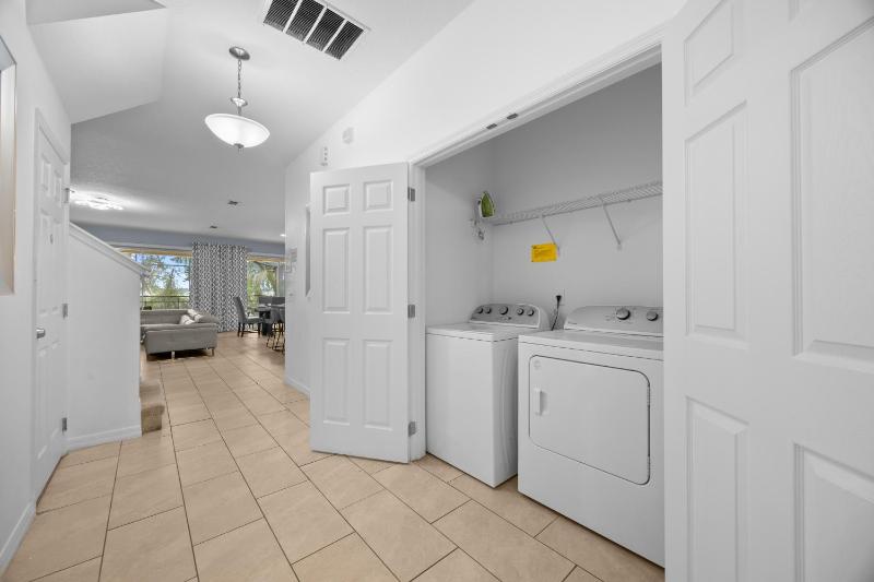 Gorgeous 9BD sleeps 24 in the Solterra Resort! home - image 36