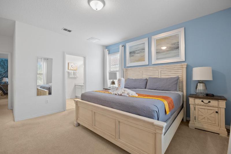 Gorgeous 9BD sleeps 24 in the Solterra Resort! home - image 16