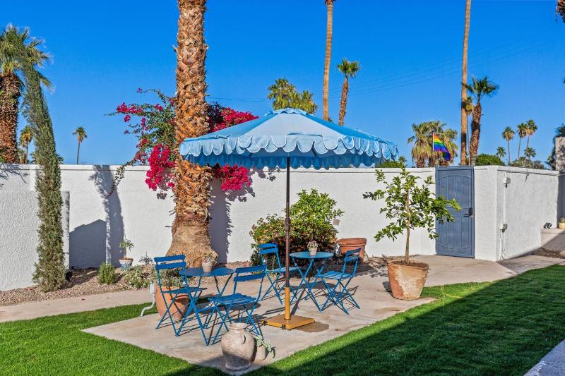 Casa Oliver Hotel & Resort - A Men's Clothing Optional Resort in Palm Springs - image 44