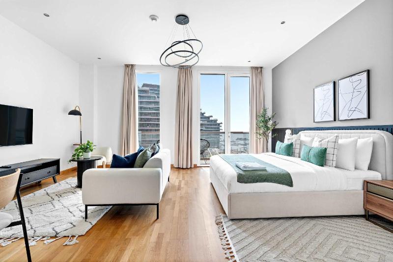 Silkhaus Vacation Homes cozy Studio at Al Bandar Marina with gym - image 1