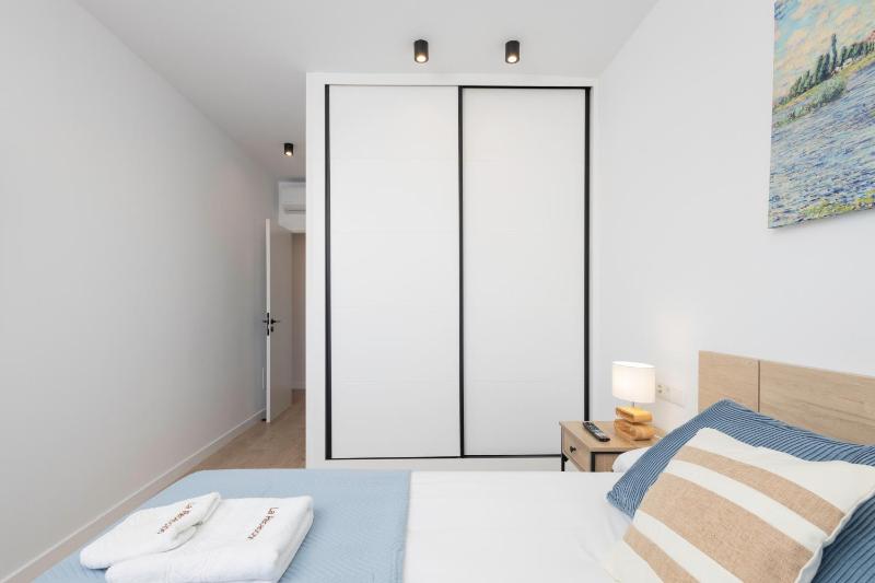 C37 City Views - Comfort & Design - image 2