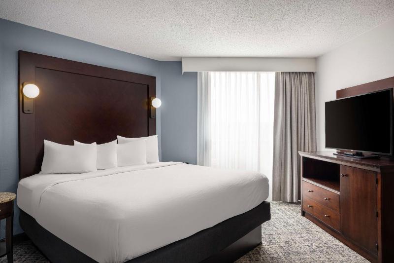 Two-Room King Suite - Non-Smoking image 2