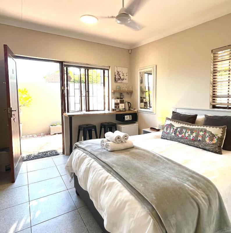 Dolphin Circle Bed and Breakfast - image 16