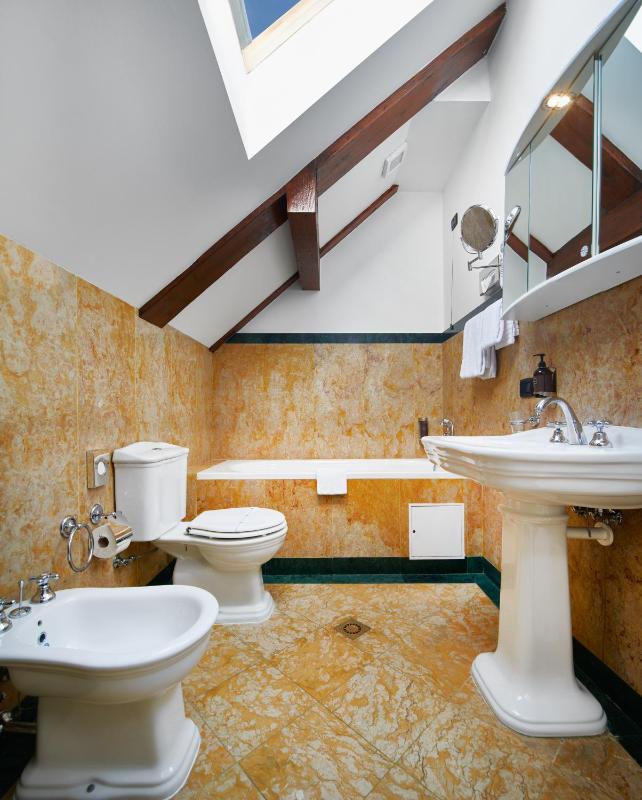 Duplex Suite (4 Adults) image 4