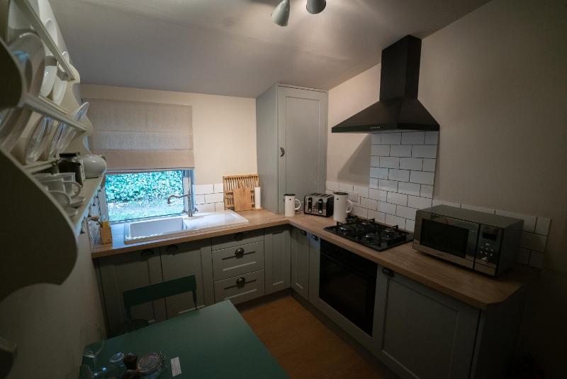 One-Bedroom Cottage image 2