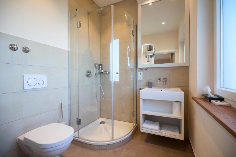 Comfort Triple Room image 2