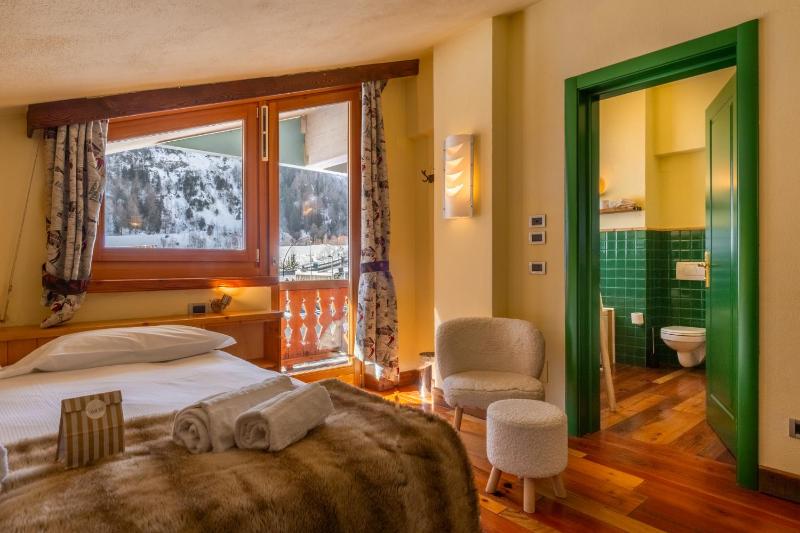 Superior Double or Twin Room with Balcony image 3