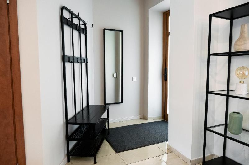 Kaunas Old Town Apartment - image 3