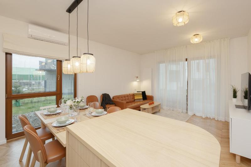 LUX Pastel Oasis Family Apartment with Parking & Gym by Renters Prestige - image 12