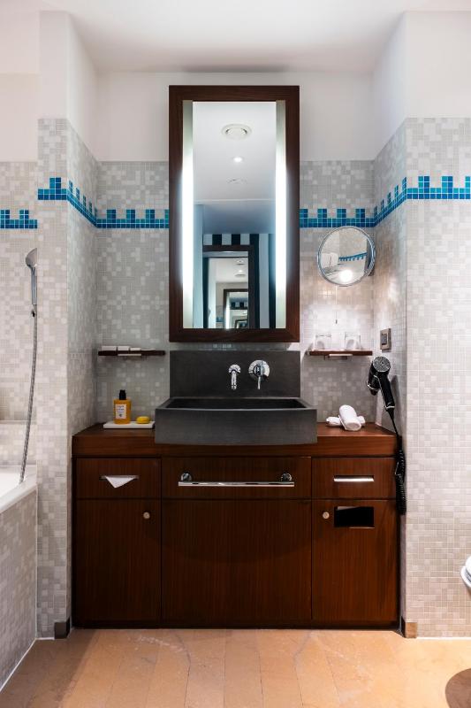 Executive Double Room image 3