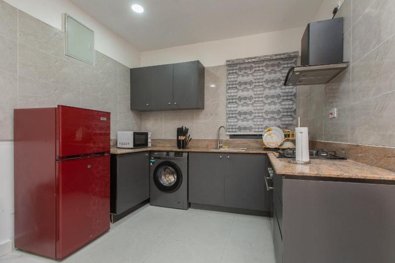 Dicta's Haven Luxe Haven - image 14