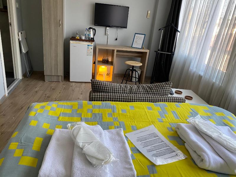 Standard Double Room image 1