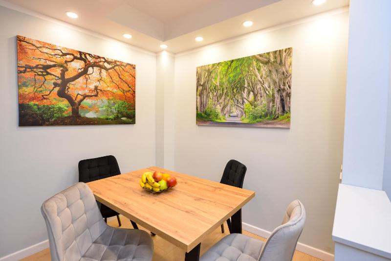Apartment with Garden View image 3