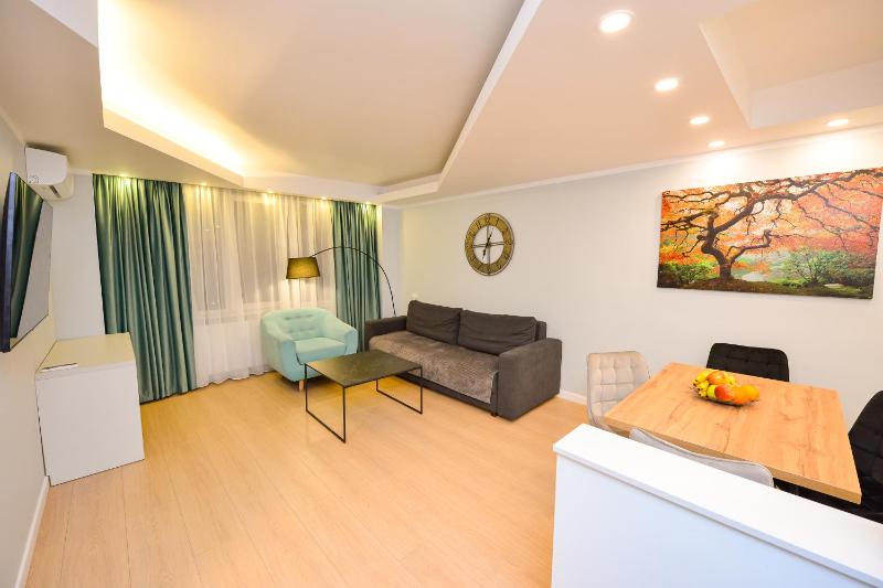 Apartment with Garden View image 1