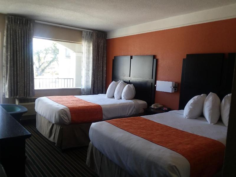 Double Room with Two Double Beds - Non-Smoking image 1