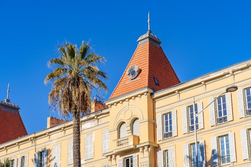 Nice Renting - VICTOR - Historic Palace Luxury 3 Bedrooms - image 11